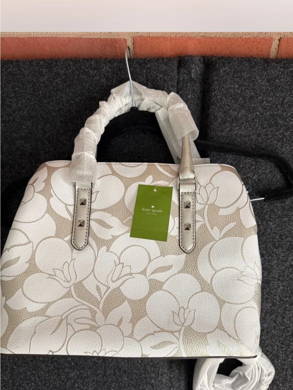 Kate Spade New York Larchmont Avenue Breezy Floral Evangelie Satchel.